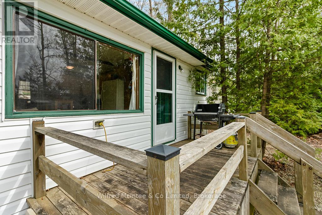 48 Maple Drive, South Bruce Peninsula, Ontario  N0H 1A0 - Photo 11 - X12947894