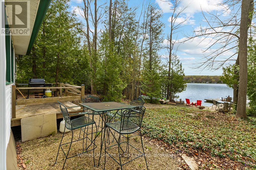 48 Maple Drive, South Bruce Peninsula, Ontario  N0H 1A0 - Photo 9 - X12947894
