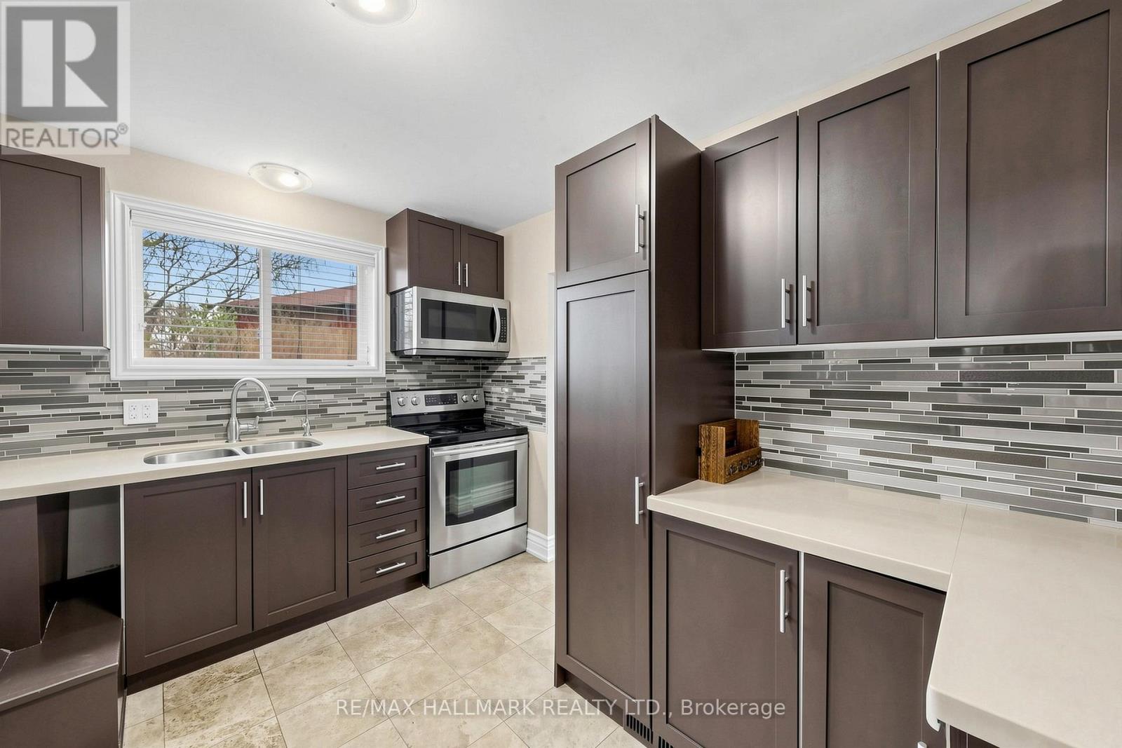 25 Beethoven Court, Toronto, Ontario  M2H 1W1 - Photo 13 - C13058622
