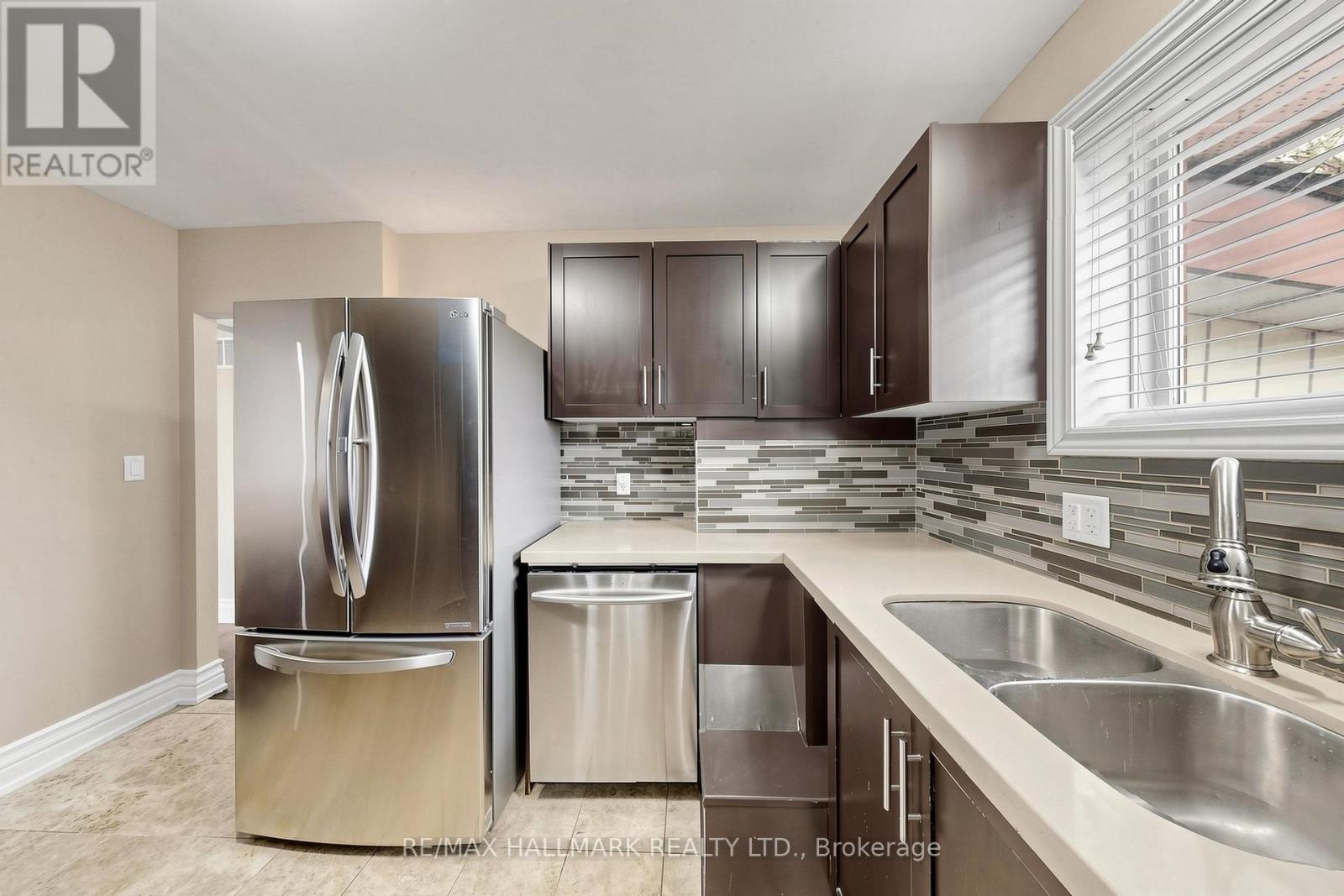 25 Beethoven Court, Toronto, Ontario  M2H 1W1 - Photo 9 - C13058622