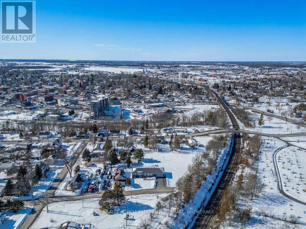 93 Henry Street, Greater Napanee, Ontario  K7R 3A6 - Photo 46 - X12839342