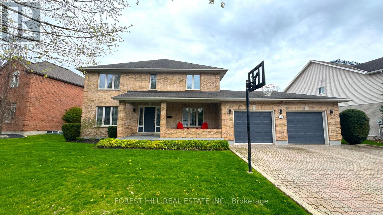 14 Cobblestone Road, London East, Ontario  N5Y 5M6 - Photo 2 - X12710312