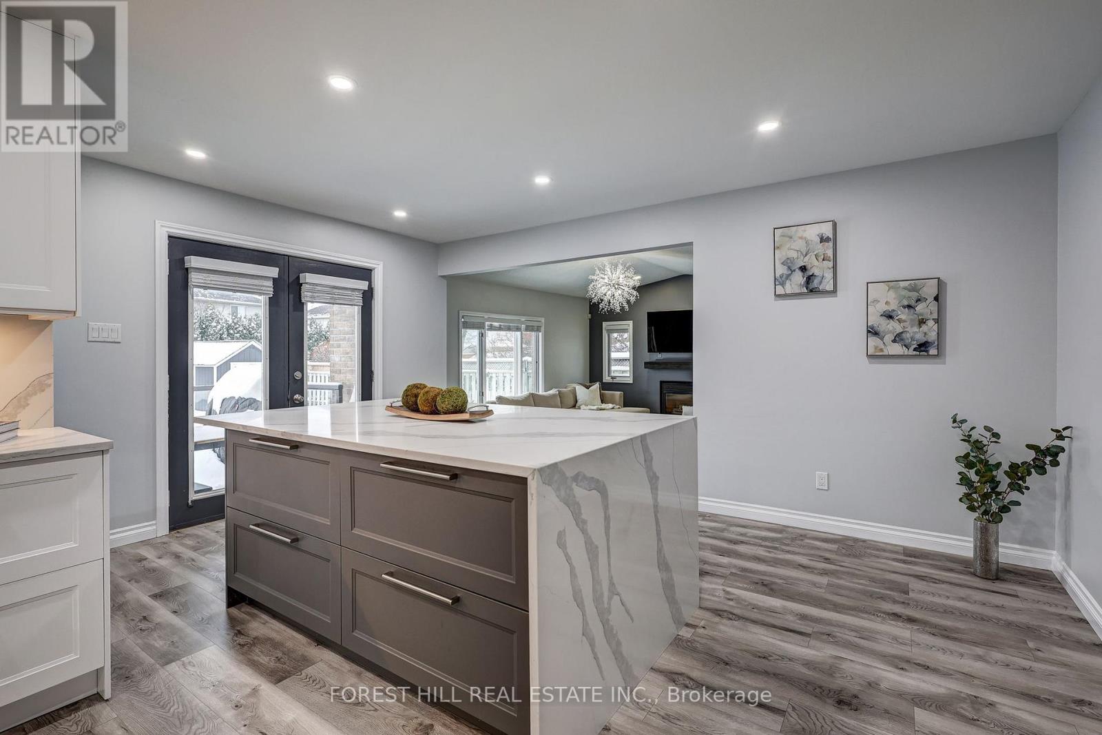14 Cobblestone Road, London East, Ontario  N5Y 5M6 - Photo 11 - X12710312