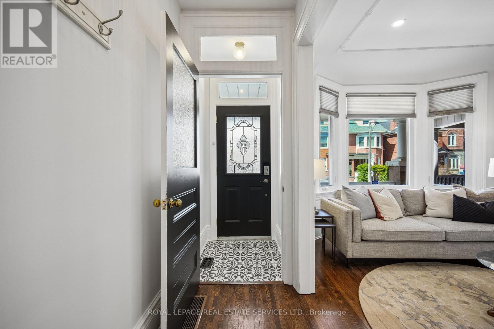 577 Ossington Avenue, Toronto, Ontario  M6G 3T4 - Photo 4 - C13033100