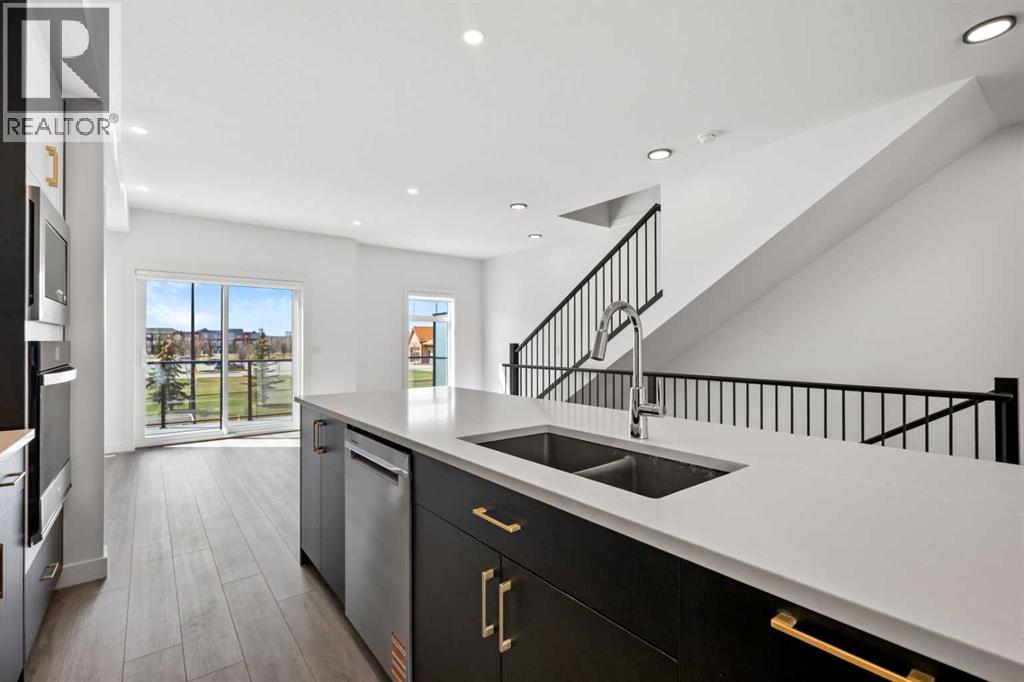 848 83 Street Sw, Calgary, Alberta  T3H 6M8 - Photo 13 - A2304737