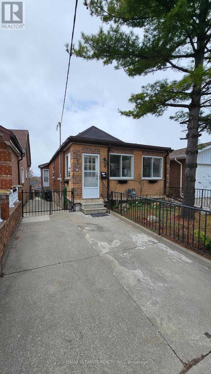 16 FAILSWORTH AVENUE, Toronto, Ontario