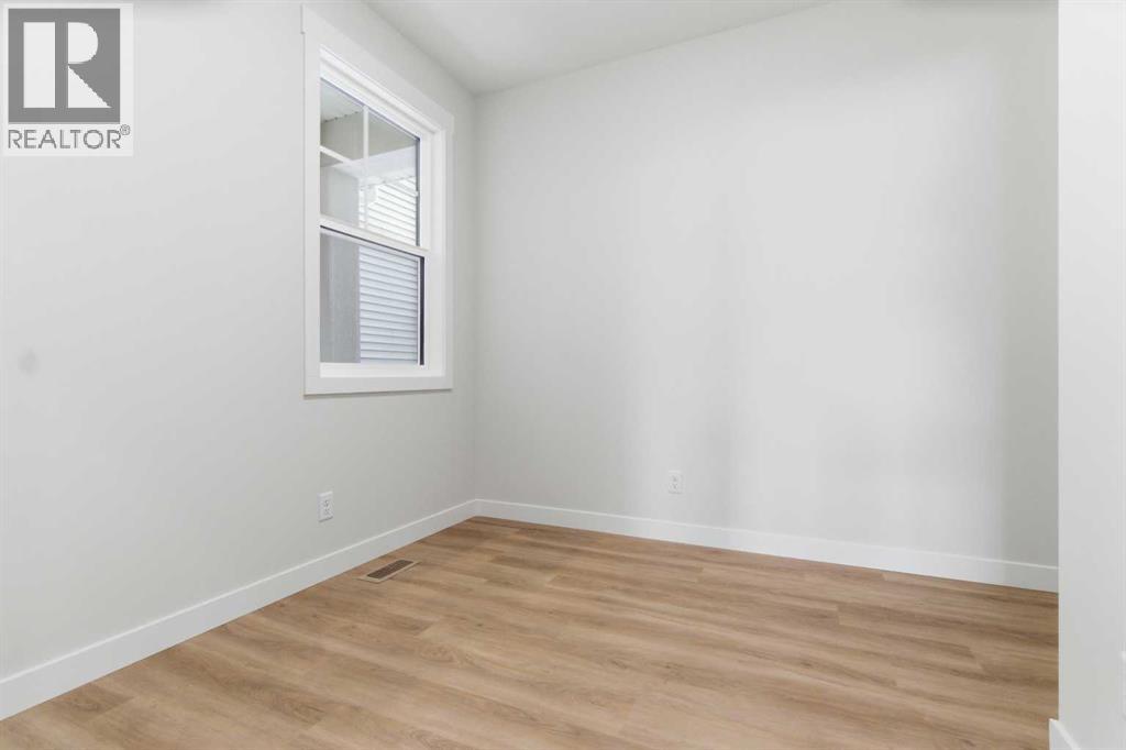 358 Corner Glen Way NE, Calgary, Alberta  T3N 2P1 - Photo 5 - A2299832