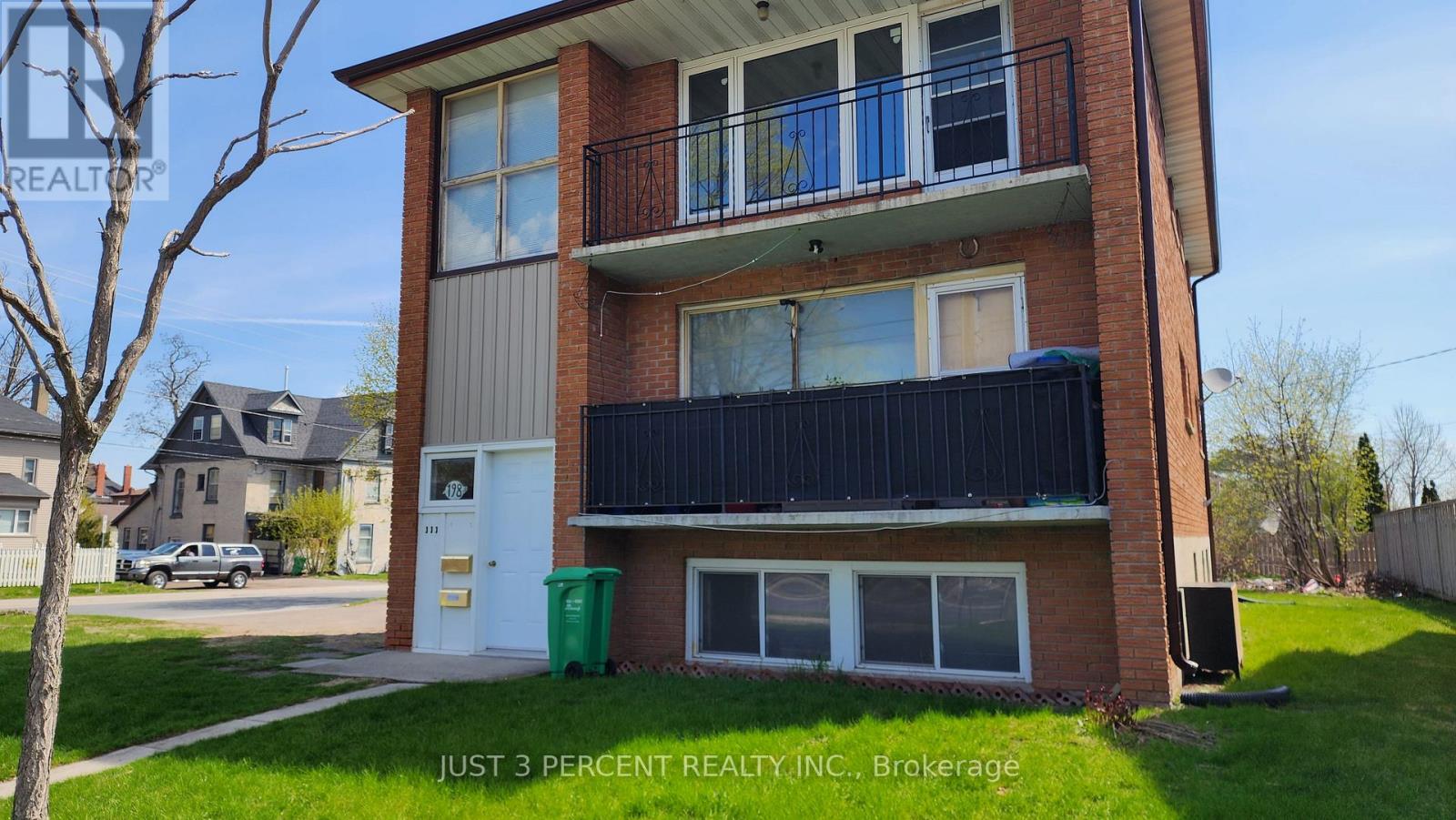 198 Aylmer Street N, Peterborough, Ontario  K9J 3K1 - Photo 2 - X13081114
