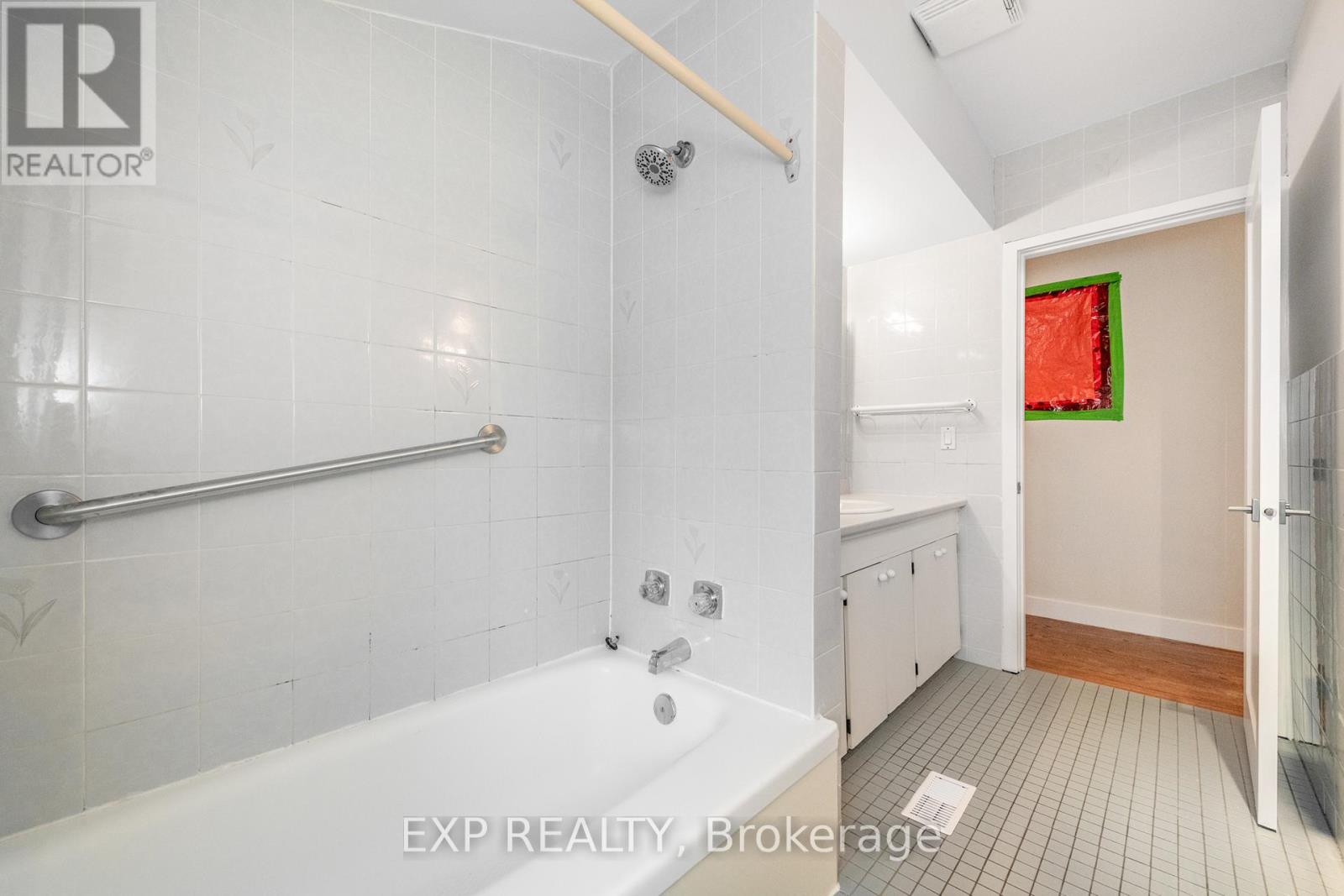 9 Kirkstall Avenue, Ottawa, Ontario  K2G 3M3 - Photo 24 - X13081134