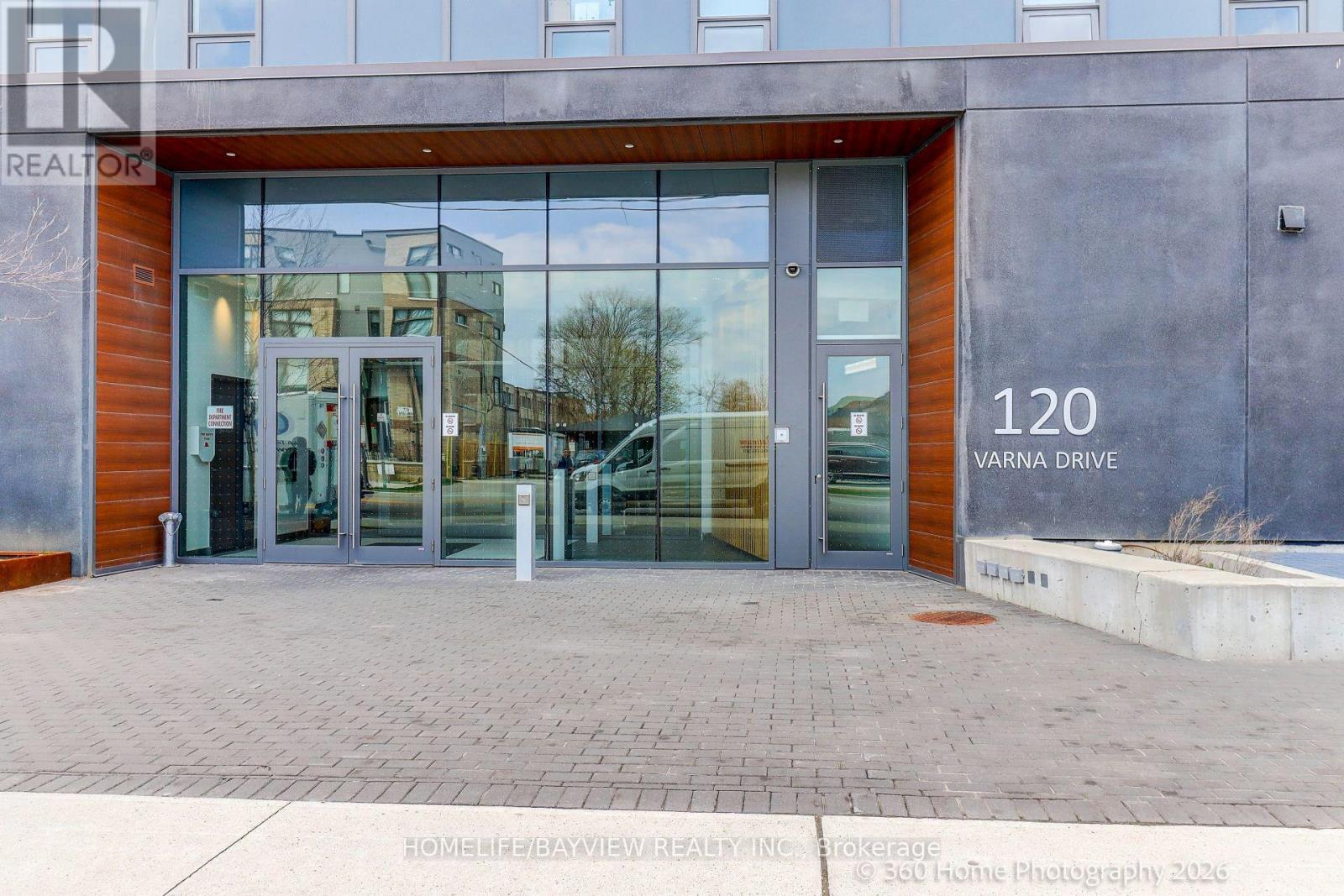 #510 - 120 Varna Drive, Toronto, Ontario  M6A 0B3 - Photo 2 - C13081032