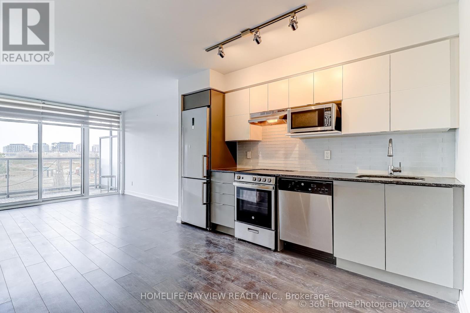 #510 - 120 Varna Drive, Toronto, Ontario  M6A 0B3 - Photo 5 - C13081032