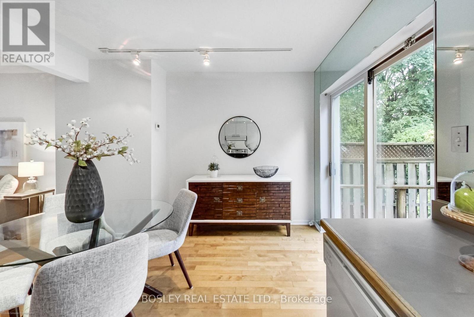 140 Helendale Avenue, Toronto, Ontario  M4R 1C7 - Photo 14 - C13081040
