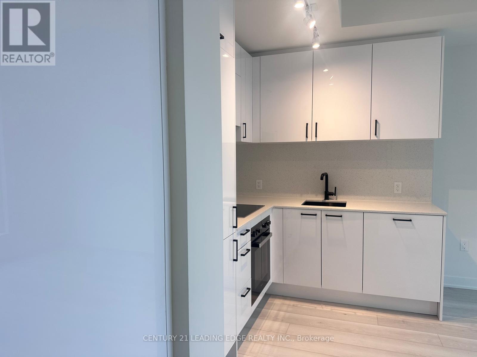 3404 - 1 Quarrington Lane, Toronto, Ontario  M3C 0S4 - Photo 18 - C13081050