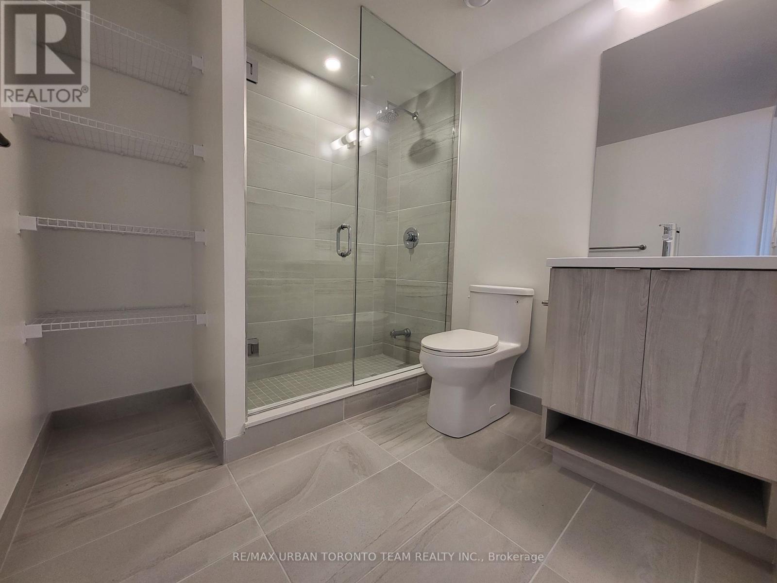 3702 - 138 Downes Street, Toronto, Ontario  M5E 0E4 - Photo 5 - C13081080