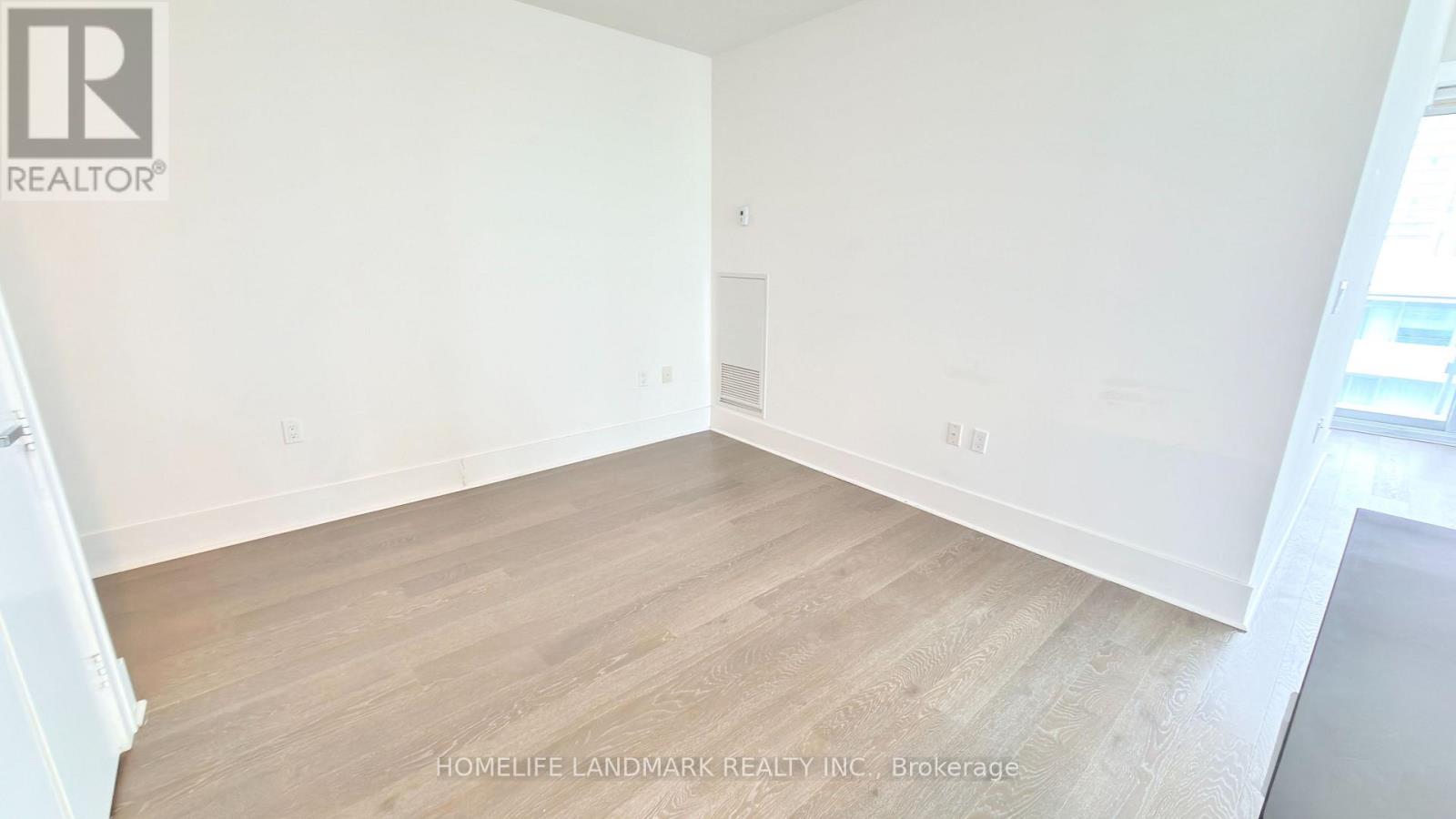 1026 - 29 Queens Quay E, Toronto, Ontario  M5E 0A4 - Photo 11 - C13081194