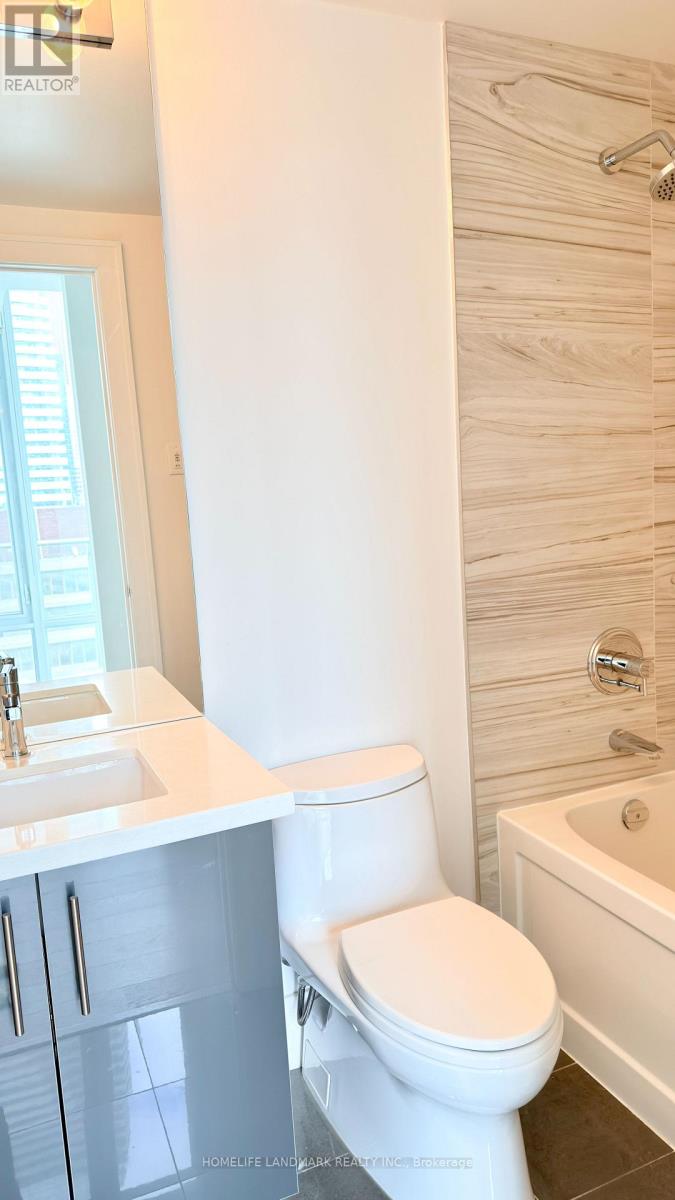 1026 - 29 Queens Quay E, Toronto, Ontario  M5E 0A4 - Photo 17 - C13081194