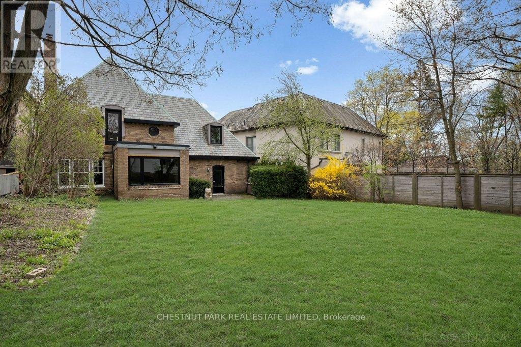 42 Glenayr Road, Toronto, Ontario  M5P 3B8 - Photo 10 - C13081206