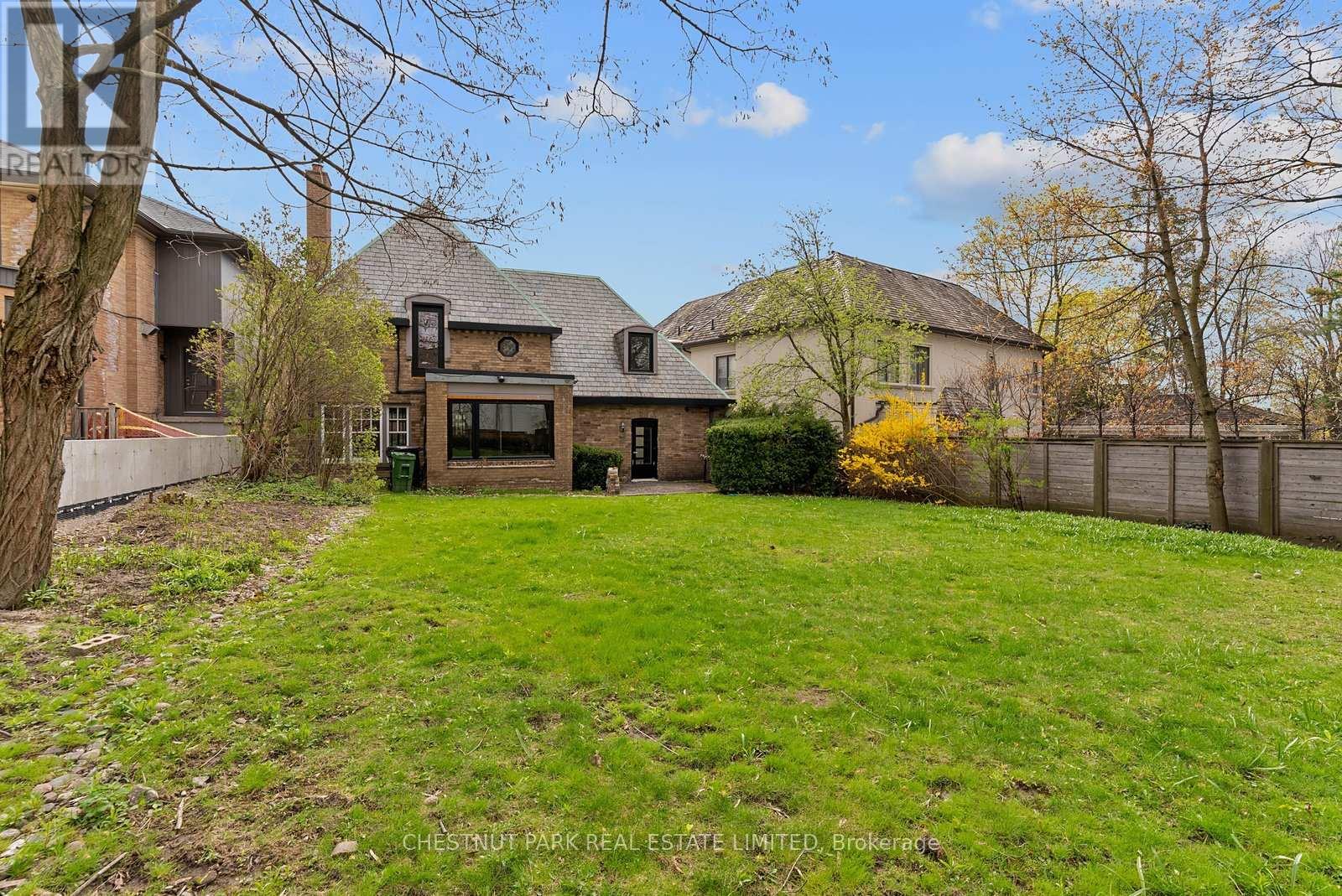 42 Glenayr Road, Toronto, Ontario  M5P 3B8 - Photo 12 - C13081206