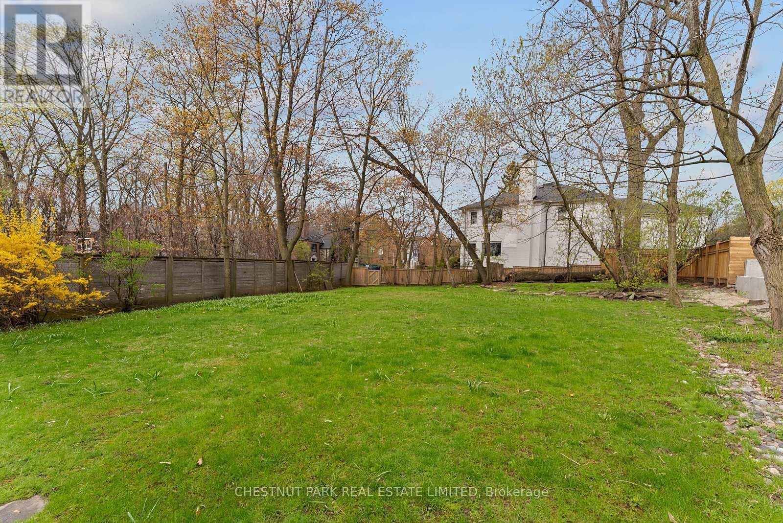 42 Glenayr Road, Toronto, Ontario  M5P 3B8 - Photo 4 - C13081206