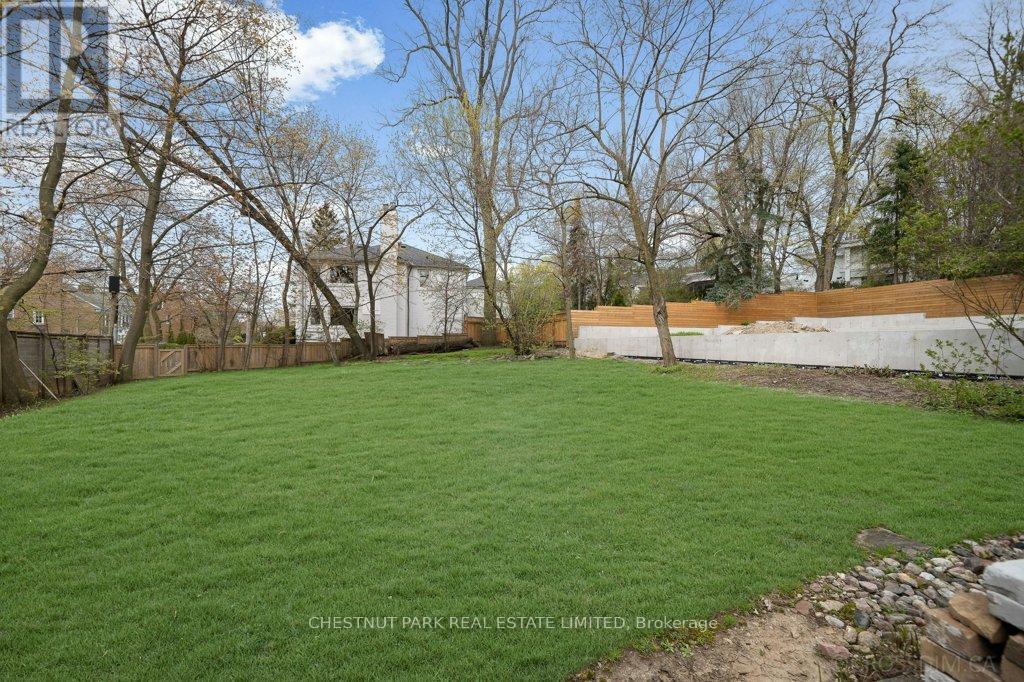 42 Glenayr Road, Toronto, Ontario  M5P 3B8 - Photo 6 - C13081206