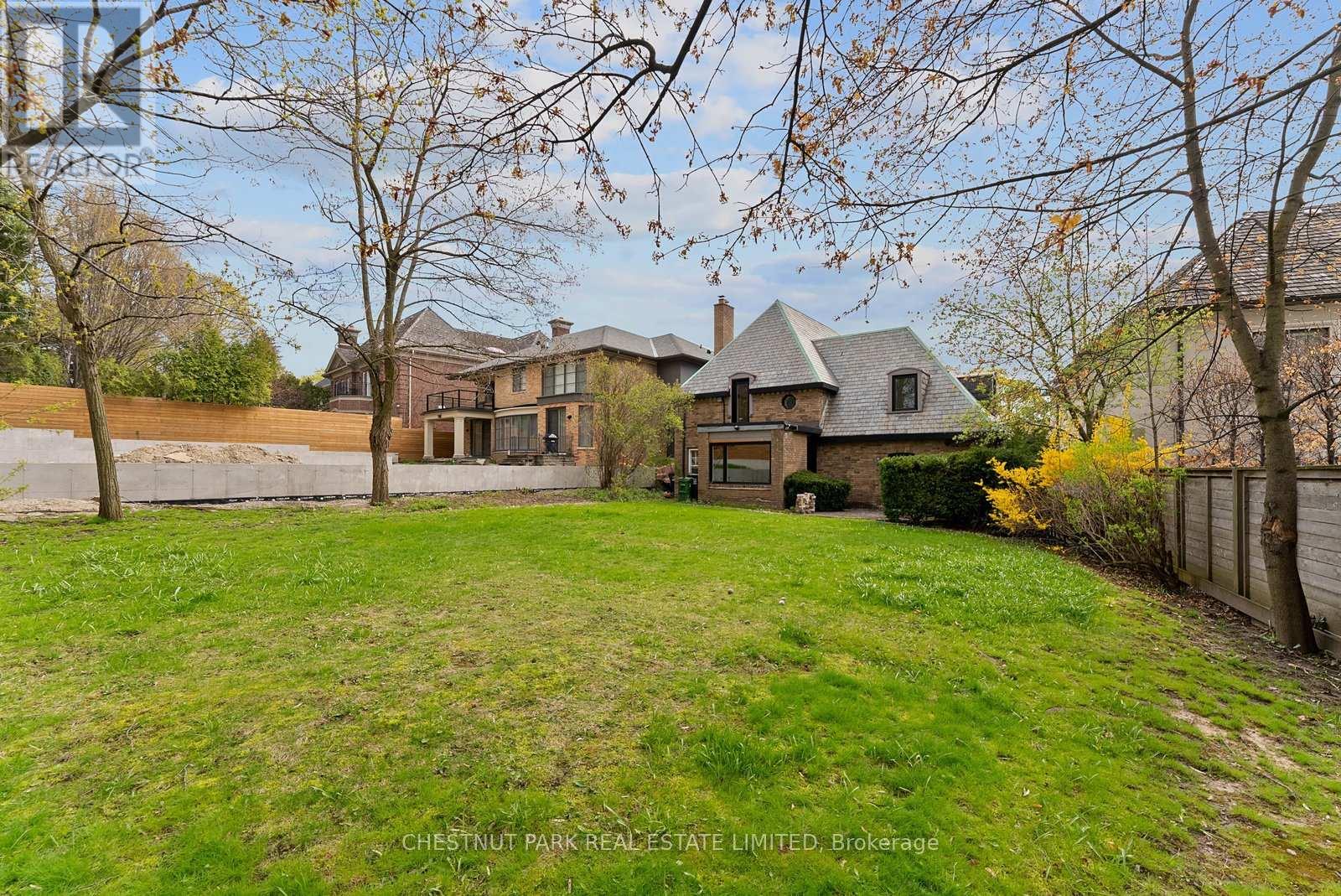 42 Glenayr Road, Toronto, Ontario  M5P 3B8 - Photo 7 - C13081206