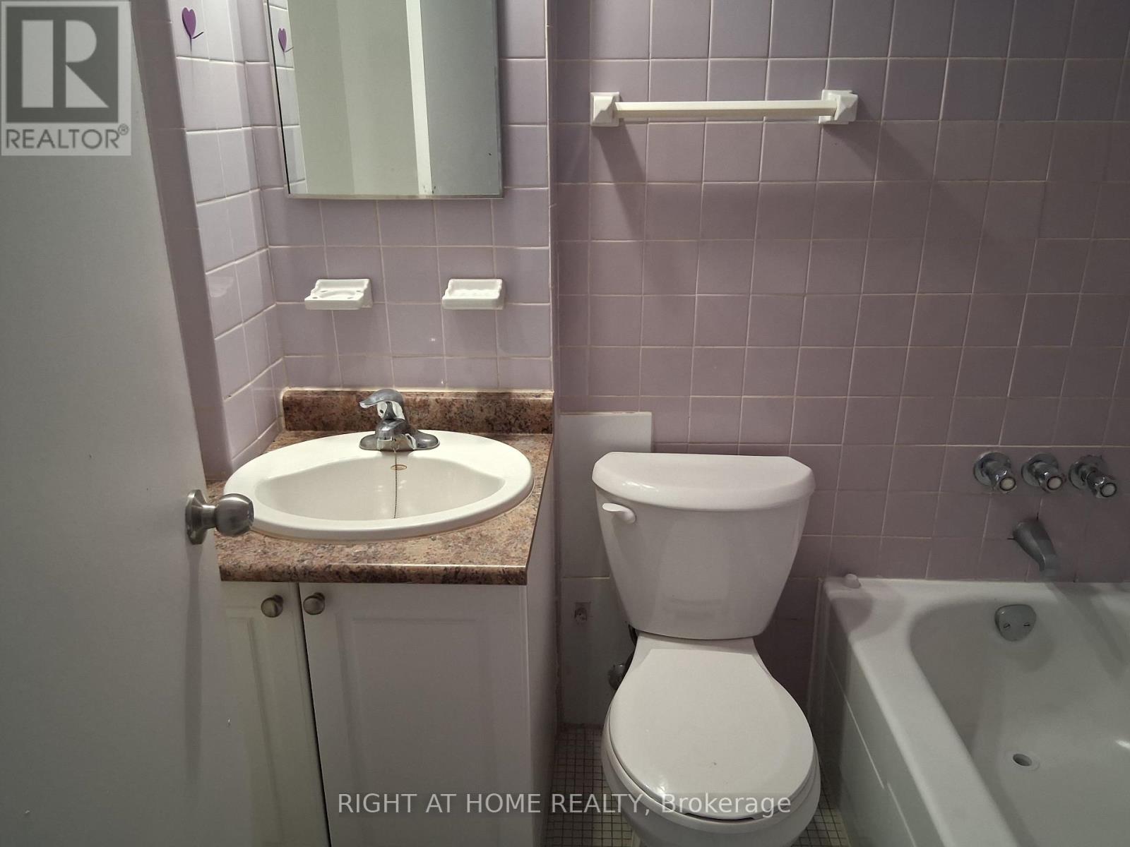 1007 - 191 St George Street, Toronto, Ontario  M5R 2M6 - Photo 11 - C13050886