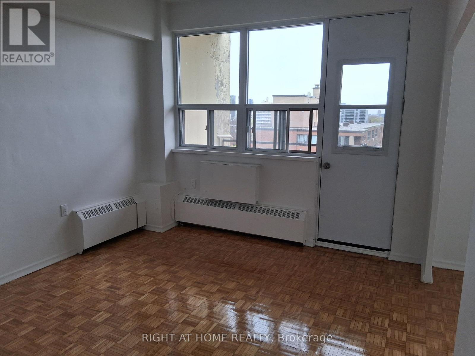 1007 - 191 St George Street, Toronto, Ontario  M5R 2M6 - Photo 5 - C13050886