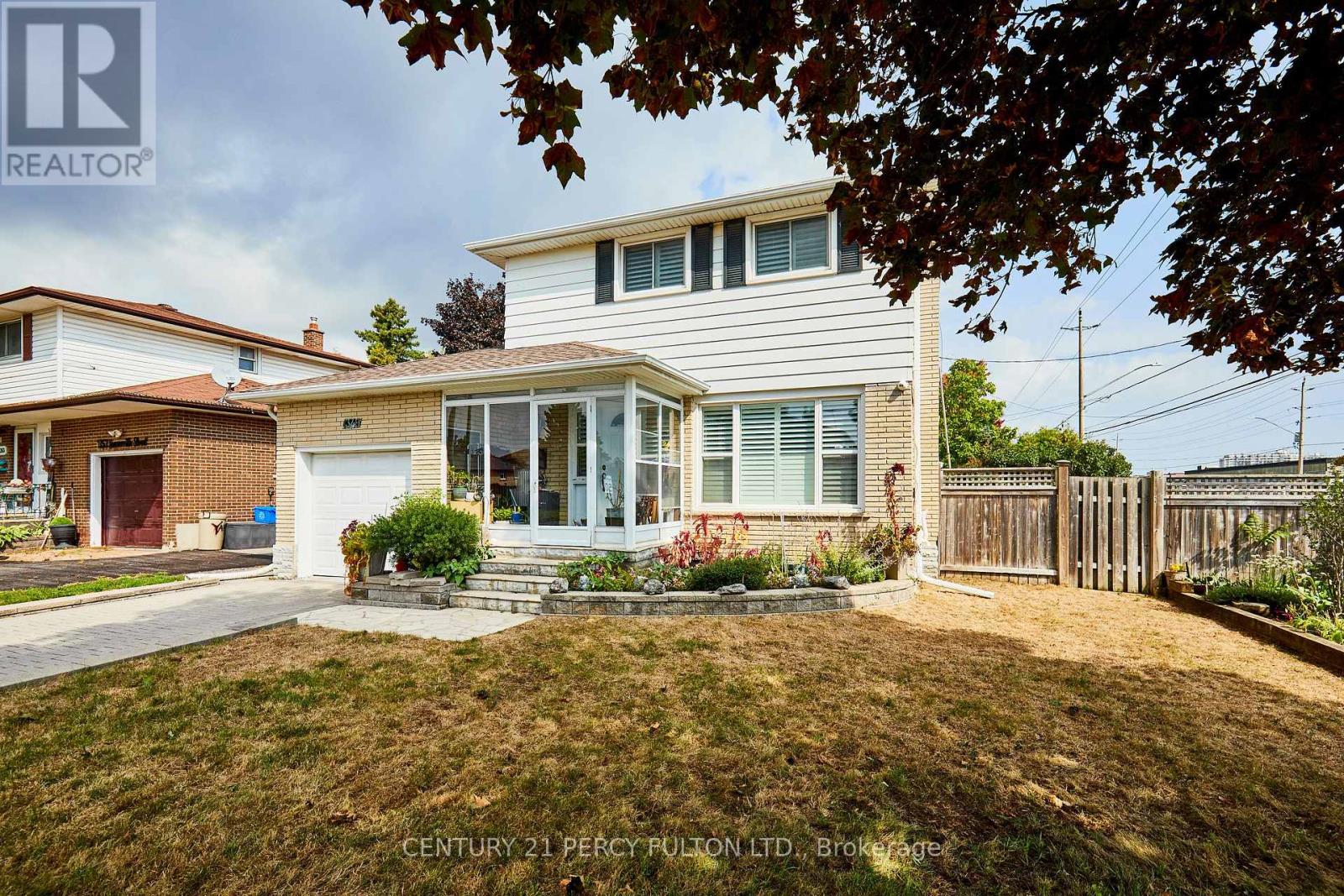 1349 Somerville Street N, Oshawa, Ontario  L1G 4L3 - Photo 2 - E13080996