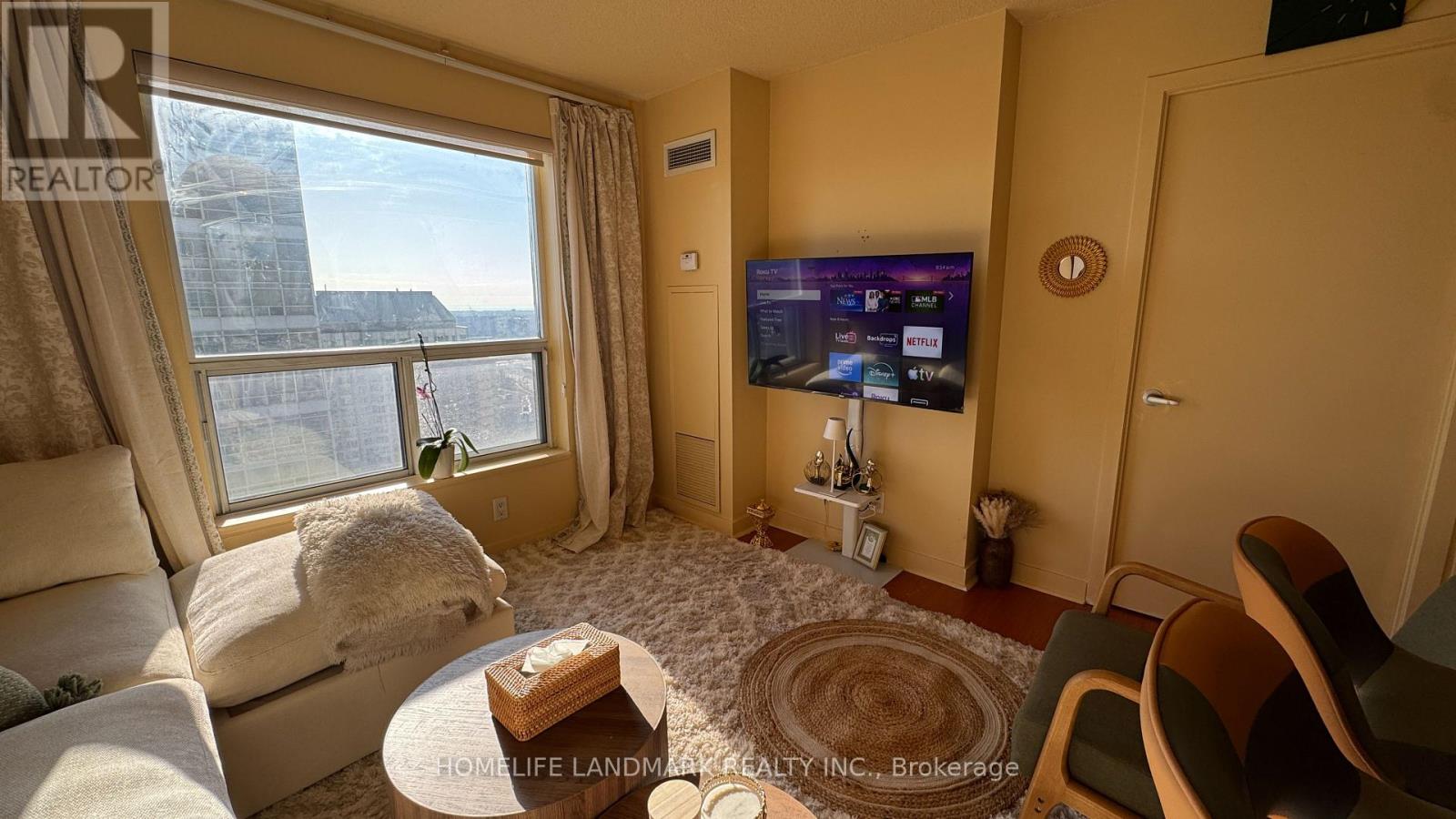 3205 - 36 Lee Centre Drive, Toronto, Ontario  M1H 3K2 - Photo 4 - E13081128