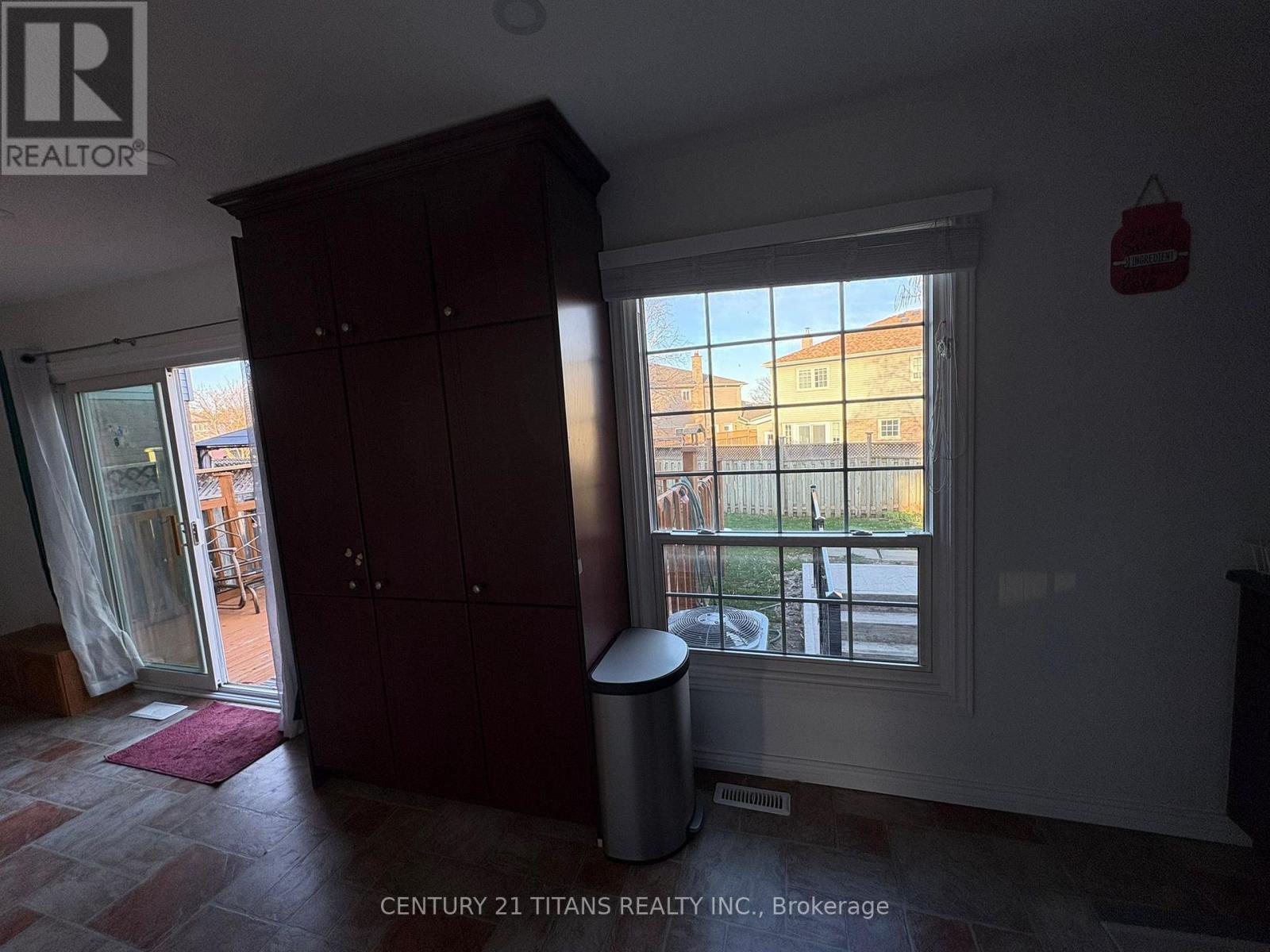 20 Hemingford Place, Whitby, Ontario  L1R 1G1 - Photo 26 - E13081136