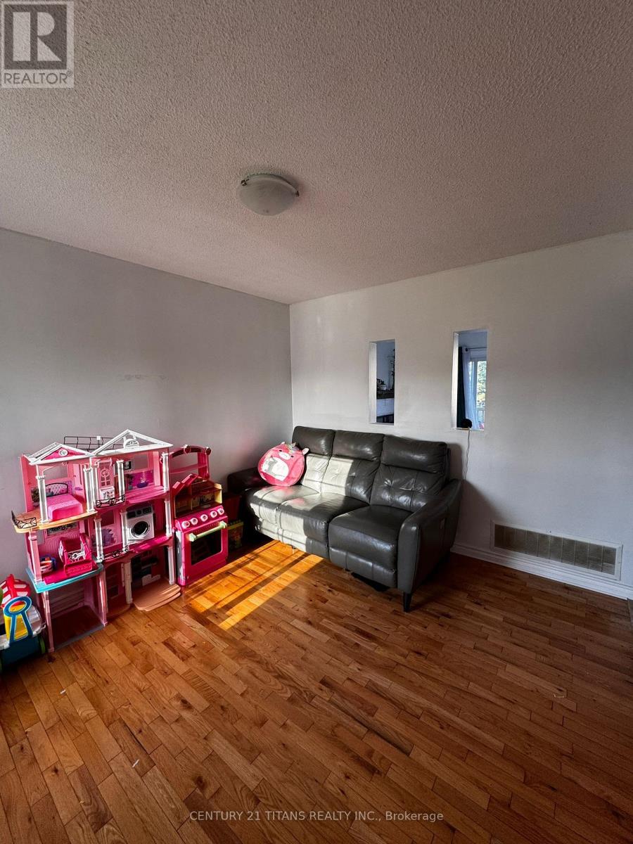 20 Hemingford Place, Whitby, Ontario  L1R 1G1 - Photo 27 - E13081136