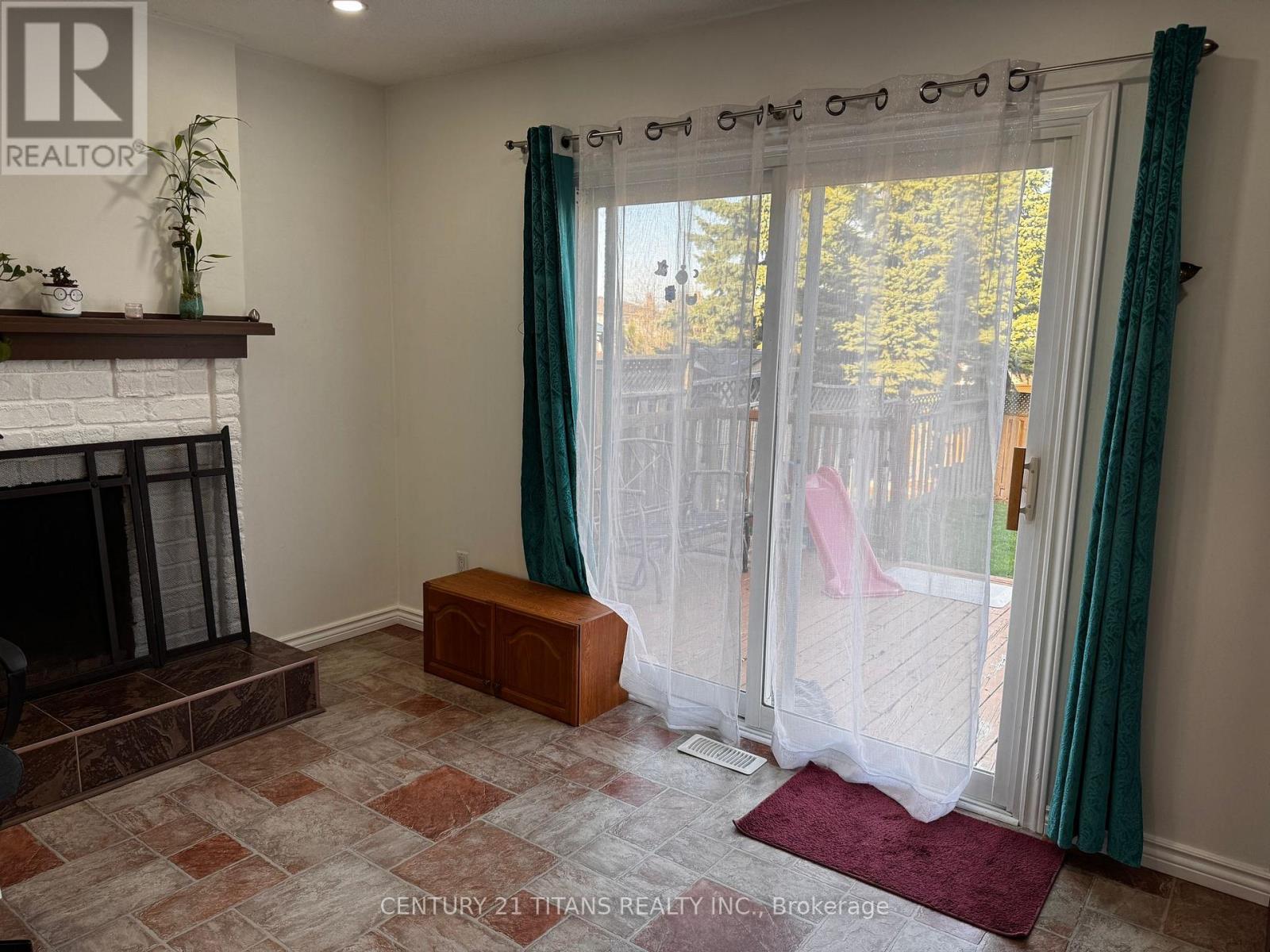20 Hemingford Place, Whitby, Ontario  L1R 1G1 - Photo 28 - E13081136