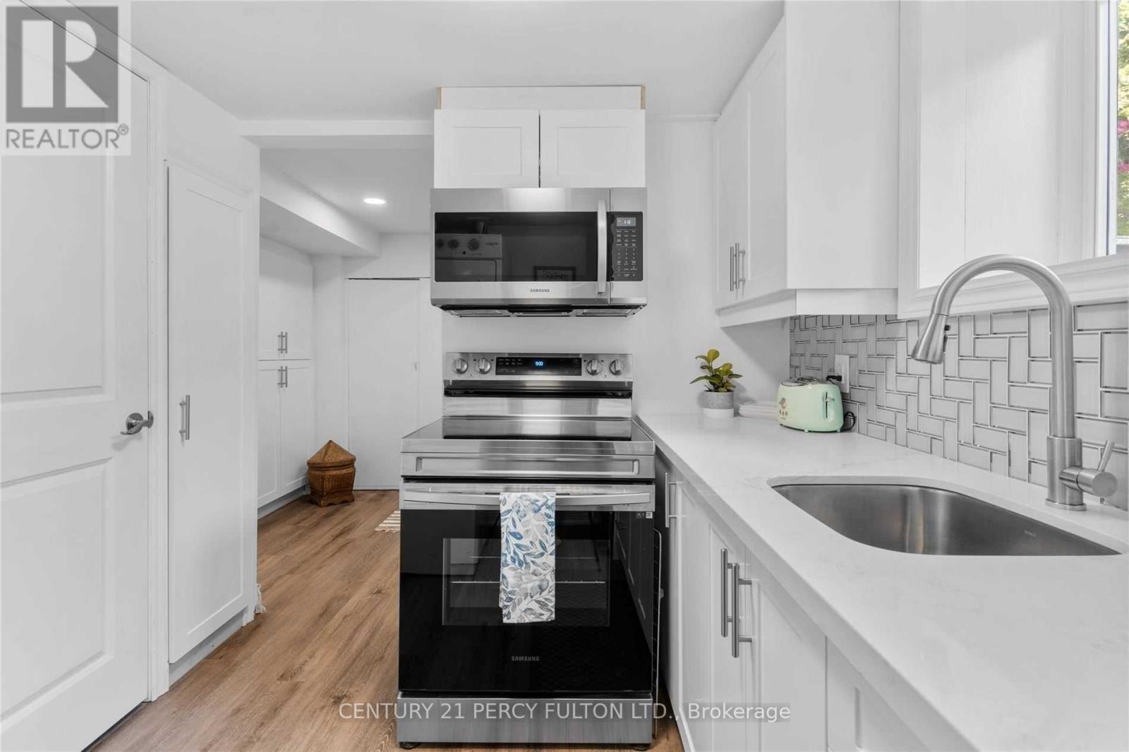 Bsmt - 1182 Ravine Road, Oshawa, Ontario  L1H 3X6 - Photo 8 - E13081188