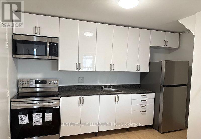909a Danforth Avenue, Toronto, Ontario  M4J 1L8 - Photo 2 - E13081196