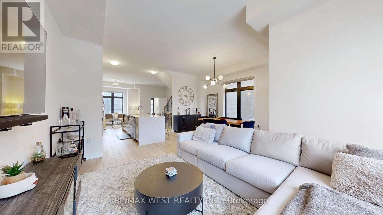 58 De La Roche Drive, Vaughan, Ontario  L4H 5G4 - Photo 11 - N13081024