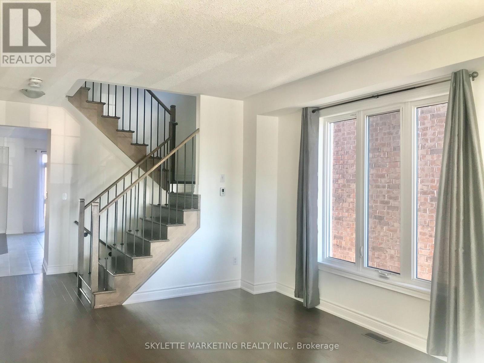9 Grinnel Road, East Gwillimbury, Ontario  L9N 0X7 - Photo 10 - N13081096
