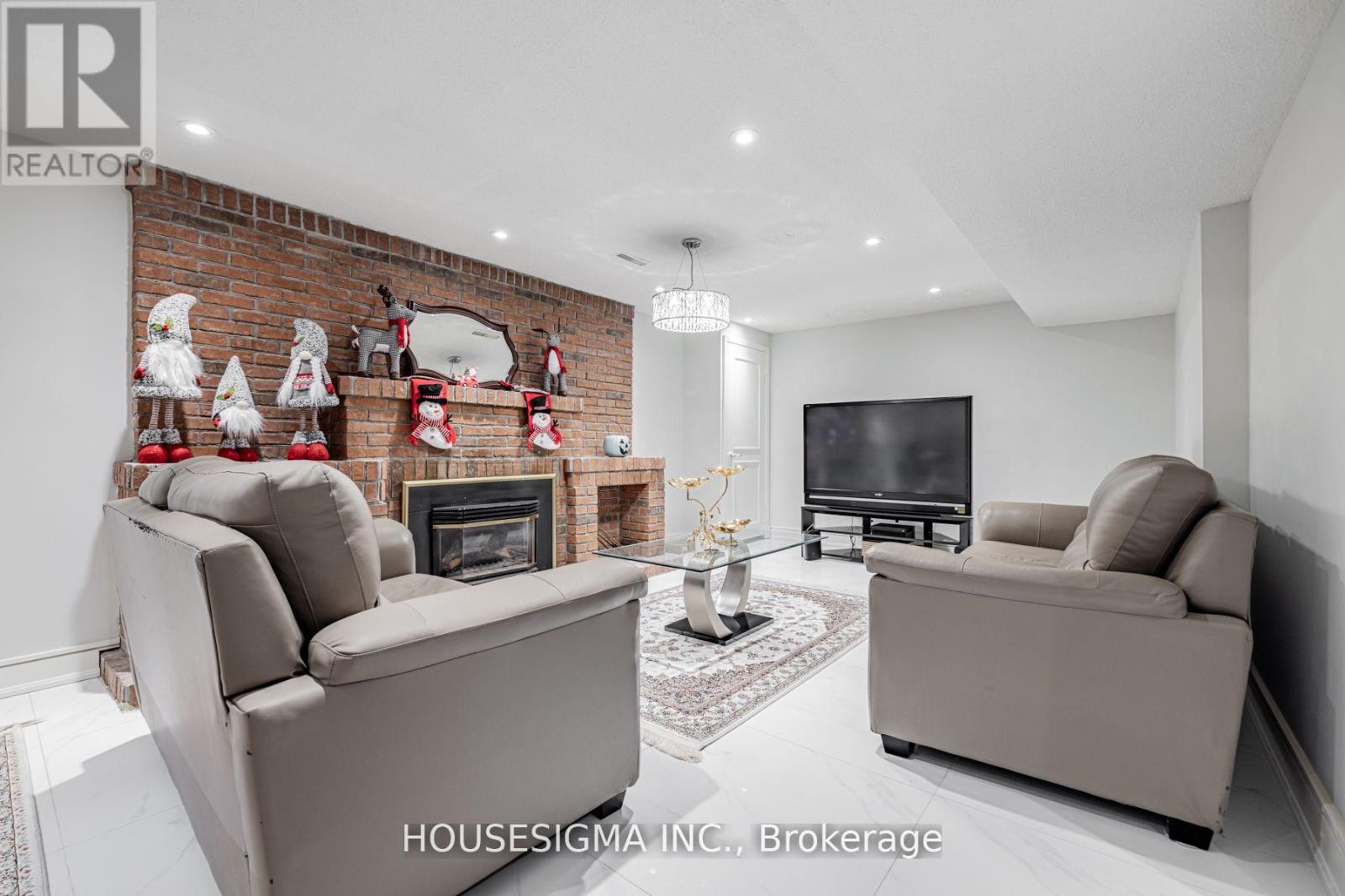 84 Cambridge Crescent, Richmond Hill (South Richvale), Ontario  L4C 6G2 - Photo 32 - N13081180