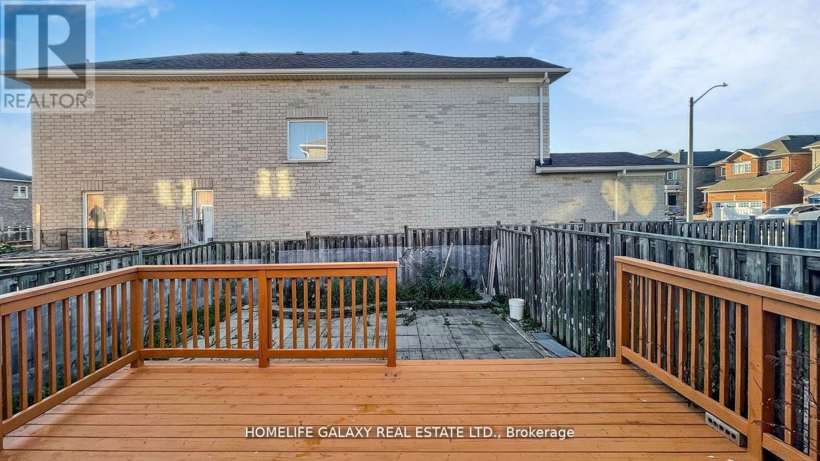 302 Redstone Road, Richmond Hill, Ontario  L4S 2V6 - Photo 32 - N13081182
