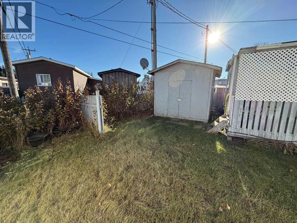50, 145 East River Road, Hinton, Alberta  T7V 1S3 - Photo 14 - A2268858