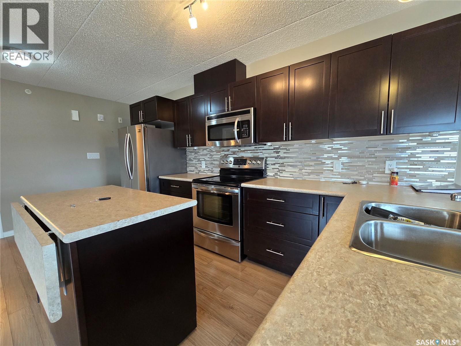 208 505 Bannerman Street, Weyburn, Saskatchewan  S4H 1V5 - Photo 4 - SK034840