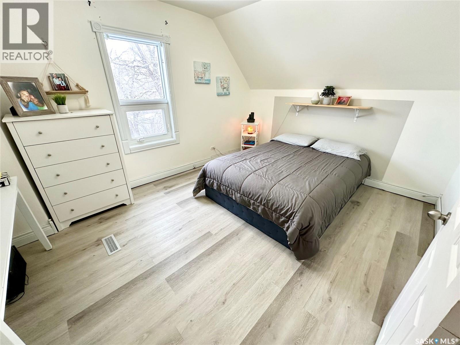 416 3rd Street Se, Weyburn, Saskatchewan  S4H 2C8 - Photo 14 - SK034790