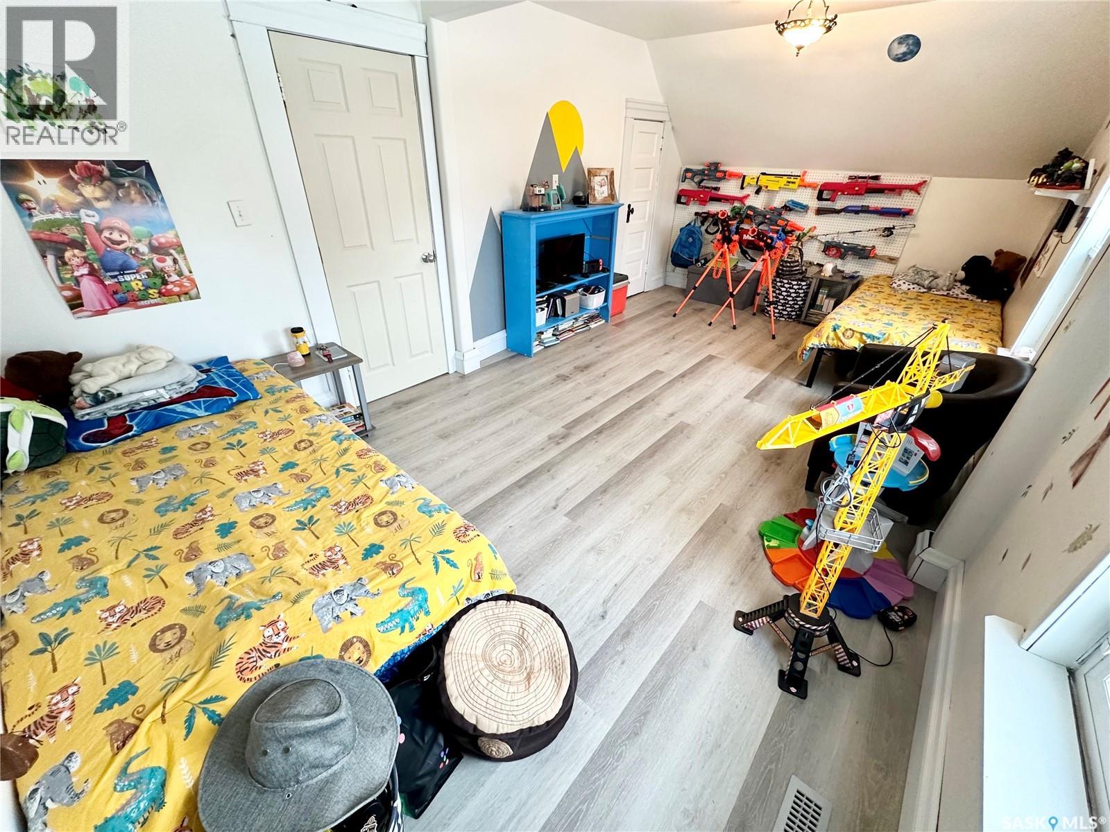 416 3rd Street Se, Weyburn, Saskatchewan  S4H 2C8 - Photo 18 - SK034790