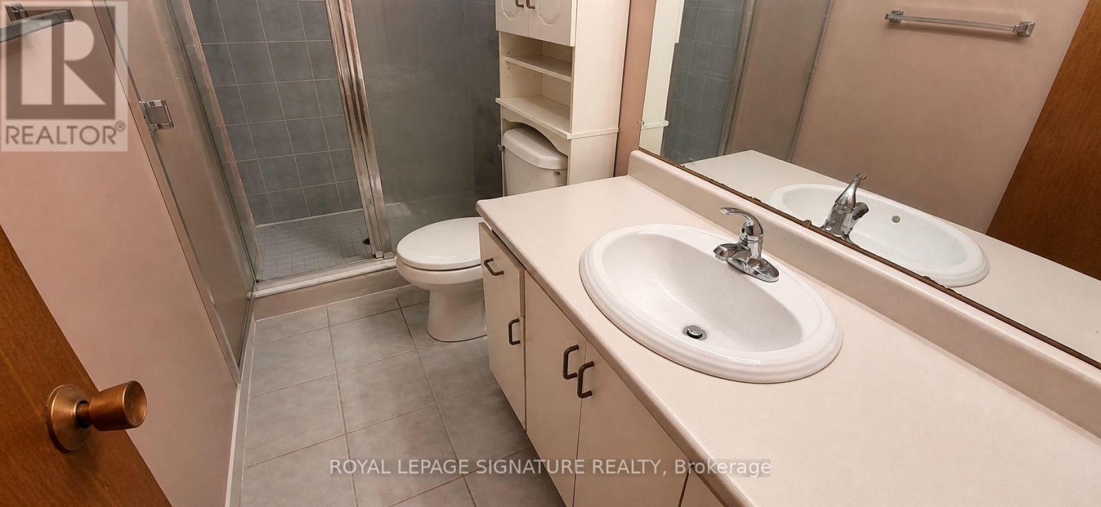 4 Imogene Avenue, Toronto, Ontario  M9M 1N6 - Photo 6 - W13081082
