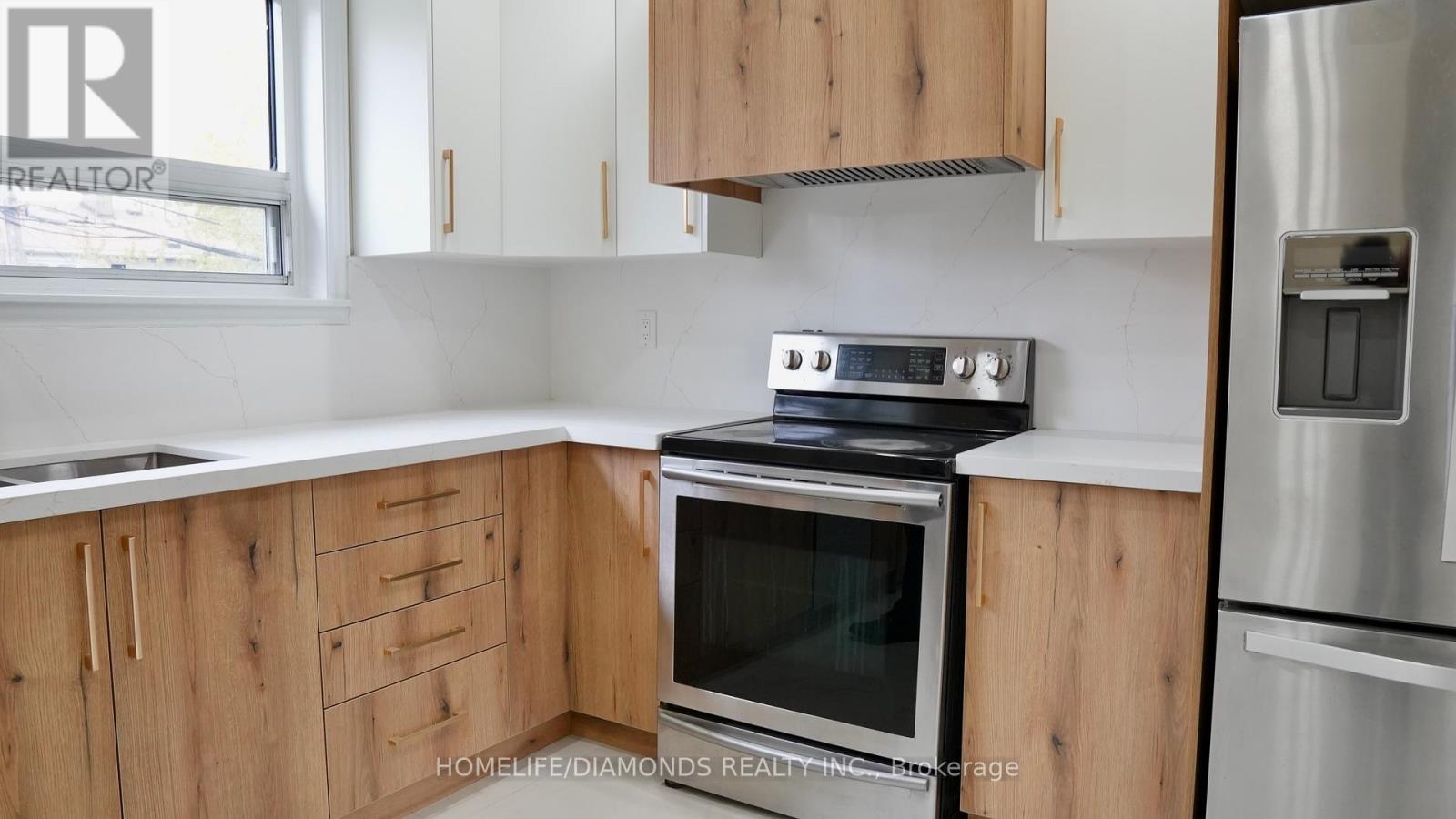 15 Athlone Avenue, Brampton, Ontario  L6T 2N5 - Photo 7 - W13081126