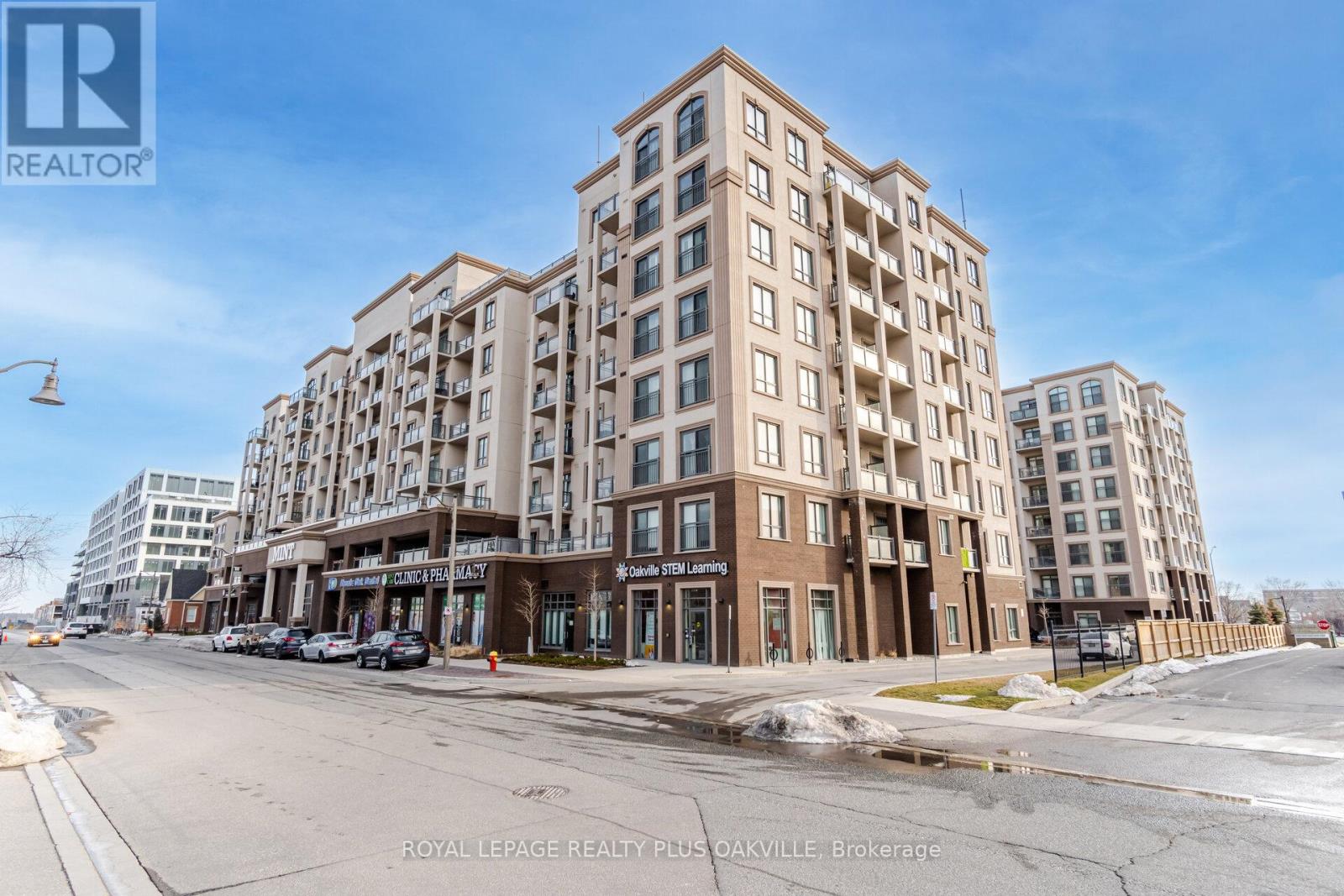 804 - 2486 OLD BRONTE ROAD, Oakville, Ontario