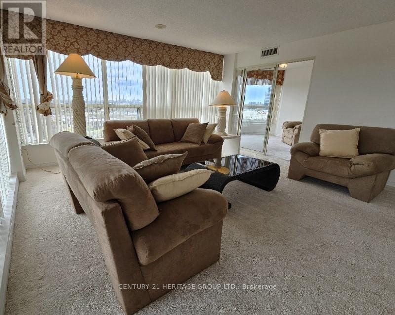 1604 - 7300 Yonge Street, Vaughan, Ontario  L4J 7Y5 - Photo 3 - N13073162