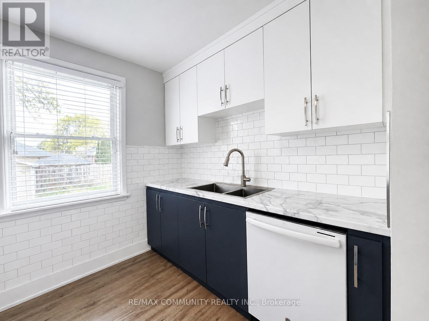 Main - 386 Whitney Avenue, Hamilton, Ontario  L8S 2H4 - Photo 13 - X13081062