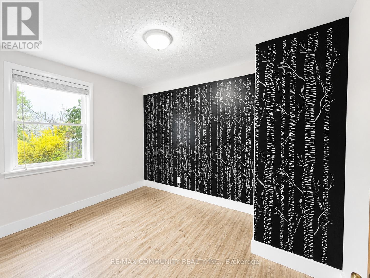 Main - 386 Whitney Avenue, Hamilton, Ontario  L8S 2H4 - Photo 15 - X13081062