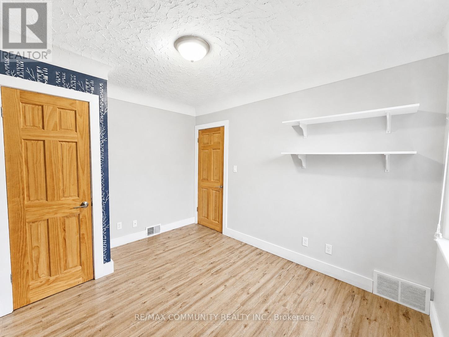 Main - 386 Whitney Avenue, Hamilton, Ontario  L8S 2H4 - Photo 16 - X13081062