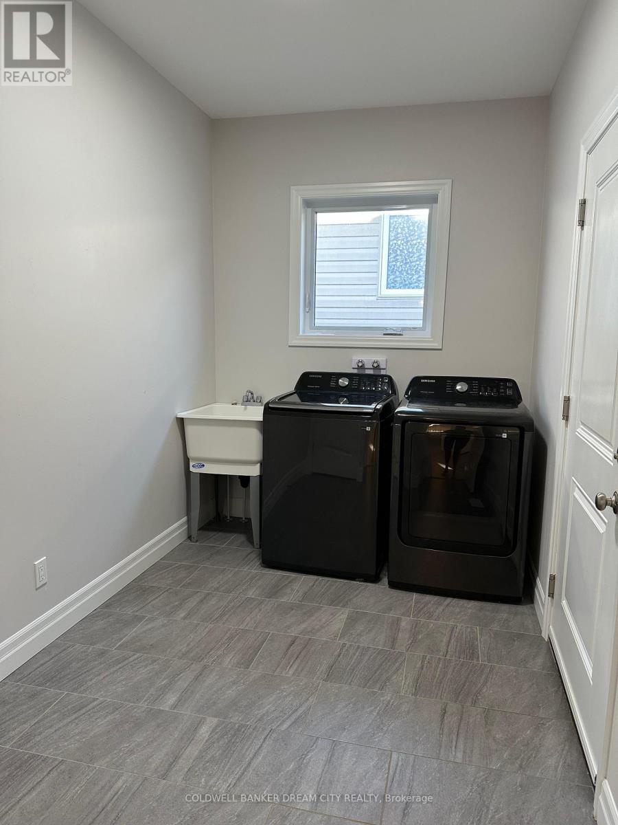 28 Matheos Crescent, Quinte West, Ontario  K8V 0L3 - Photo 13 - X13081168